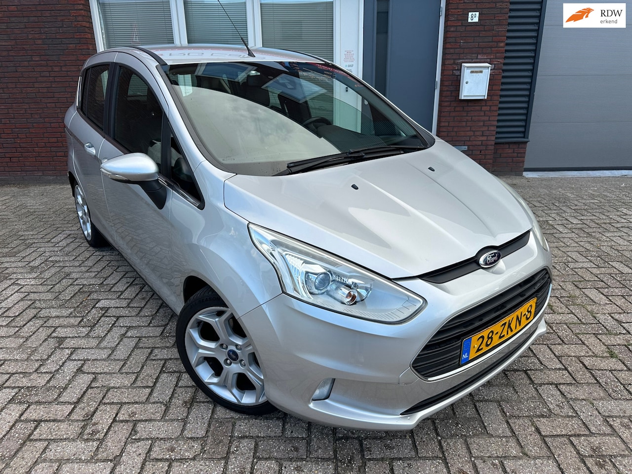 Ford B-Max - 1.0 EcoBoost Titanium / Leder / PDC / Stoelverw / Clima / NAP - AutoWereld.nl