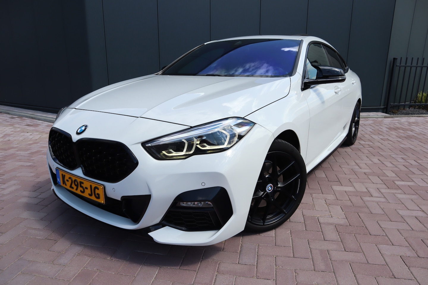 BMW 2-serie Gran Coupé - 218i Executive M Edition Automaat M-Performance Pakket Panoramadak Etc. Etc. - AutoWereld.nl