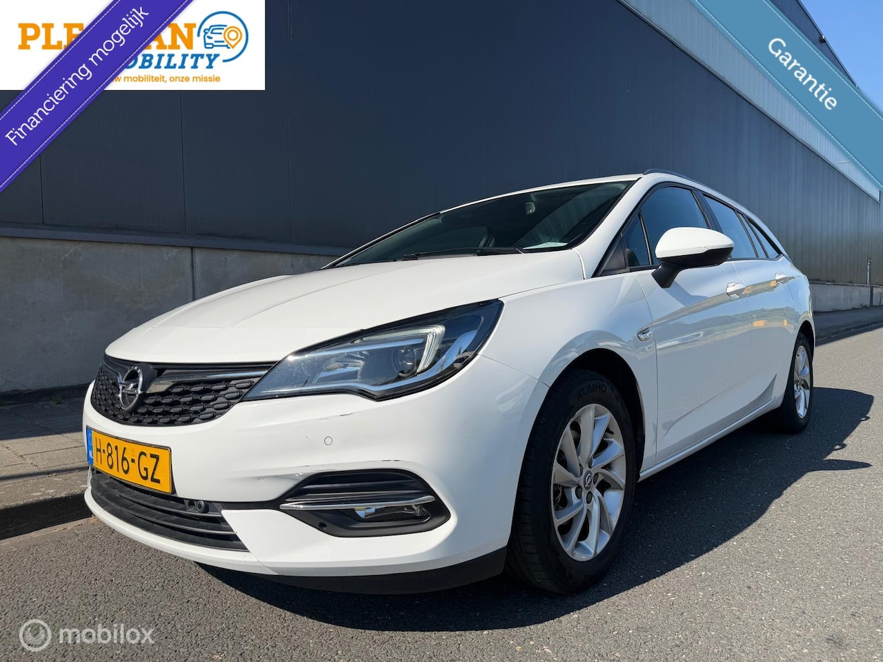Opel Astra Sports Tourer - 1.2 Edition 1.2 Edition, Nieuwe Distributie! - AutoWereld.nl