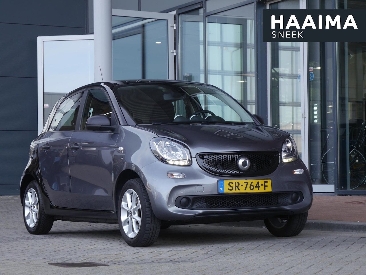 Smart Forfour - 1.0 Business Solution | Cruise control | Climate control | Elektrische ramen voor | 15 inc - AutoWereld.nl