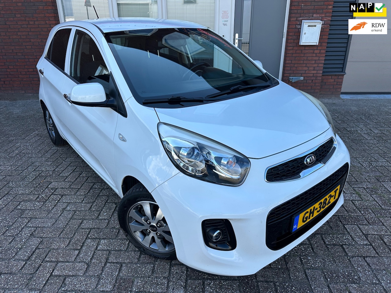 Kia Picanto - 1.0 CVVT First Edition / Clima / PDC / Cruise / 5DRS / LM / NAP - AutoWereld.nl