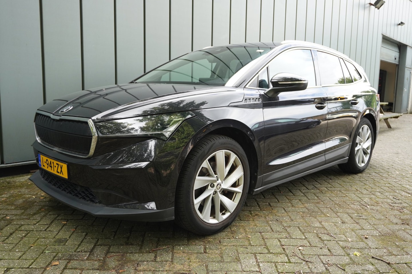 Skoda Enyaq iV - 60 Automaat | Navigatie | 19 inch | CarPlay | Camera | Dealerauto | Inruil mogelijk - AutoWereld.nl