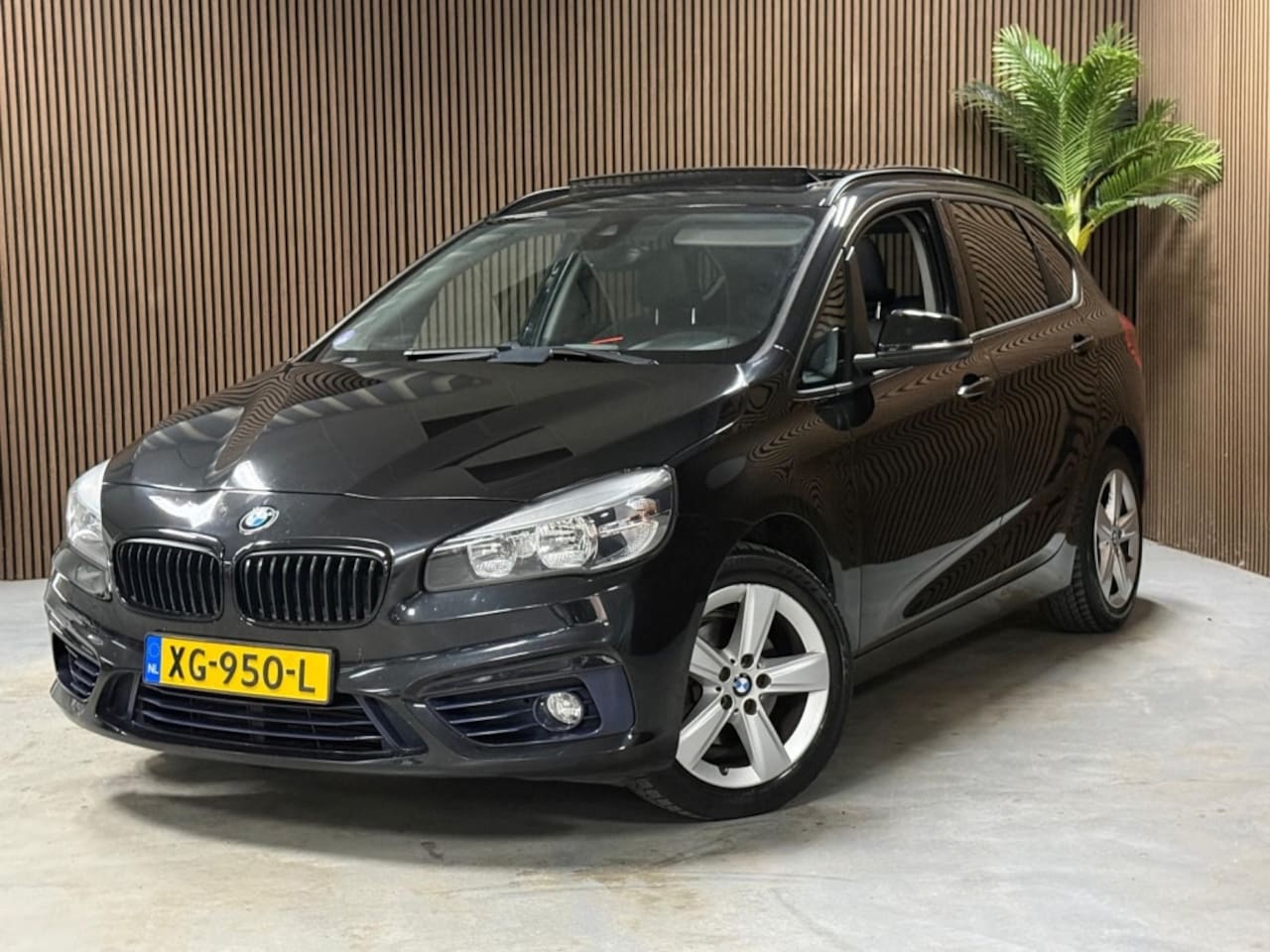 BMW 2-serie Active Tourer - 218i High Executive 218i High Executive - AutoWereld.nl