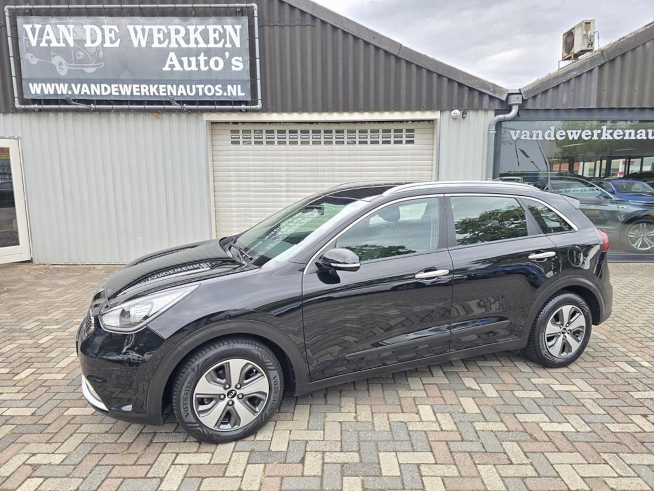 Kia Niro - 1.6 GDi Hybrid DynamicLine AUTOMAAT Clima|Navi|Cruise|Leer|Nap!! - AutoWereld.nl
