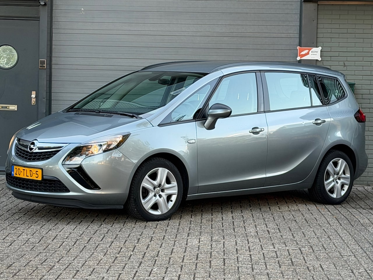 Opel Zafira Tourer - 2.0 CDTI Edition 2.0 CDTI Edition - AutoWereld.nl