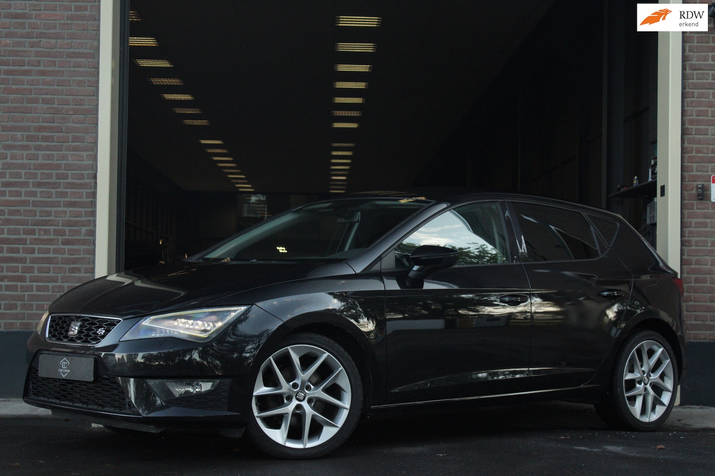 SEAT Leon - 1.4 TSI FR 140PK! |DCC|LED|Leder|Cruise| - AutoWereld.nl