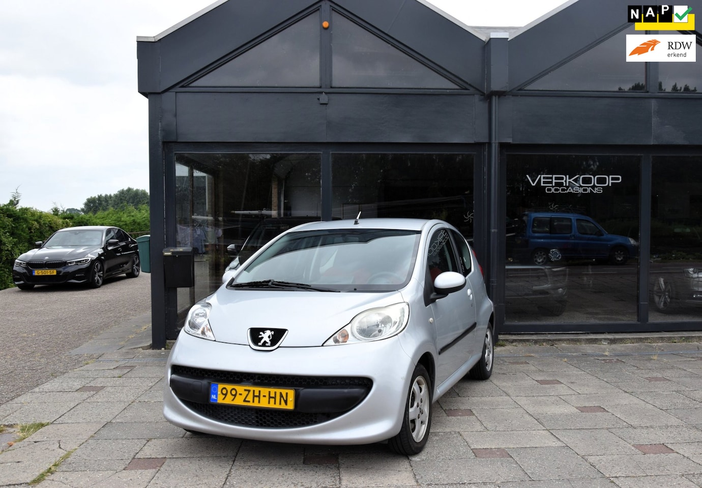 Peugeot 107 - Carplay Airco Camera Navigatie AUTOMAAT - AutoWereld.nl