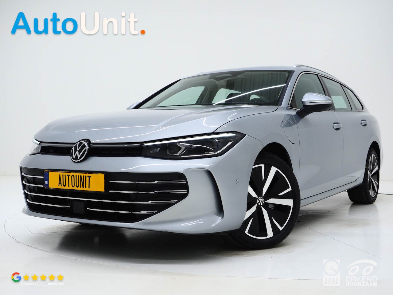 Volkswagen Passat Variant - 1.5 eHybrid 204PK | Leder/Alcantara | Massage | Sfeerlicht | Camera | Keyless | Adaptive C - AutoWereld.nl