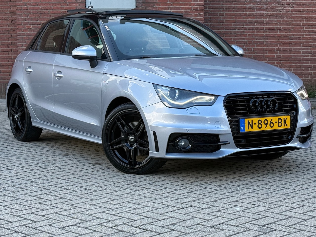 Audi A1 Sportback - 1.4 TFSI S-Line | AUTOMAAT | PANO | LED | LEDER | - AutoWereld.nl