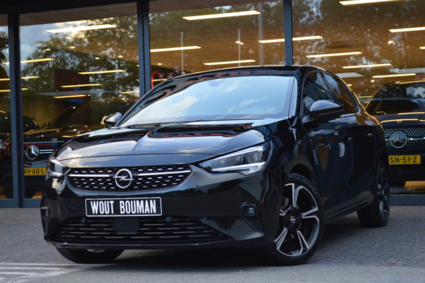 Opel Corsa - 1.2 Turbo 100 pk Elegance Led Panorama Camera CarPlay Pdc - AutoWereld.nl