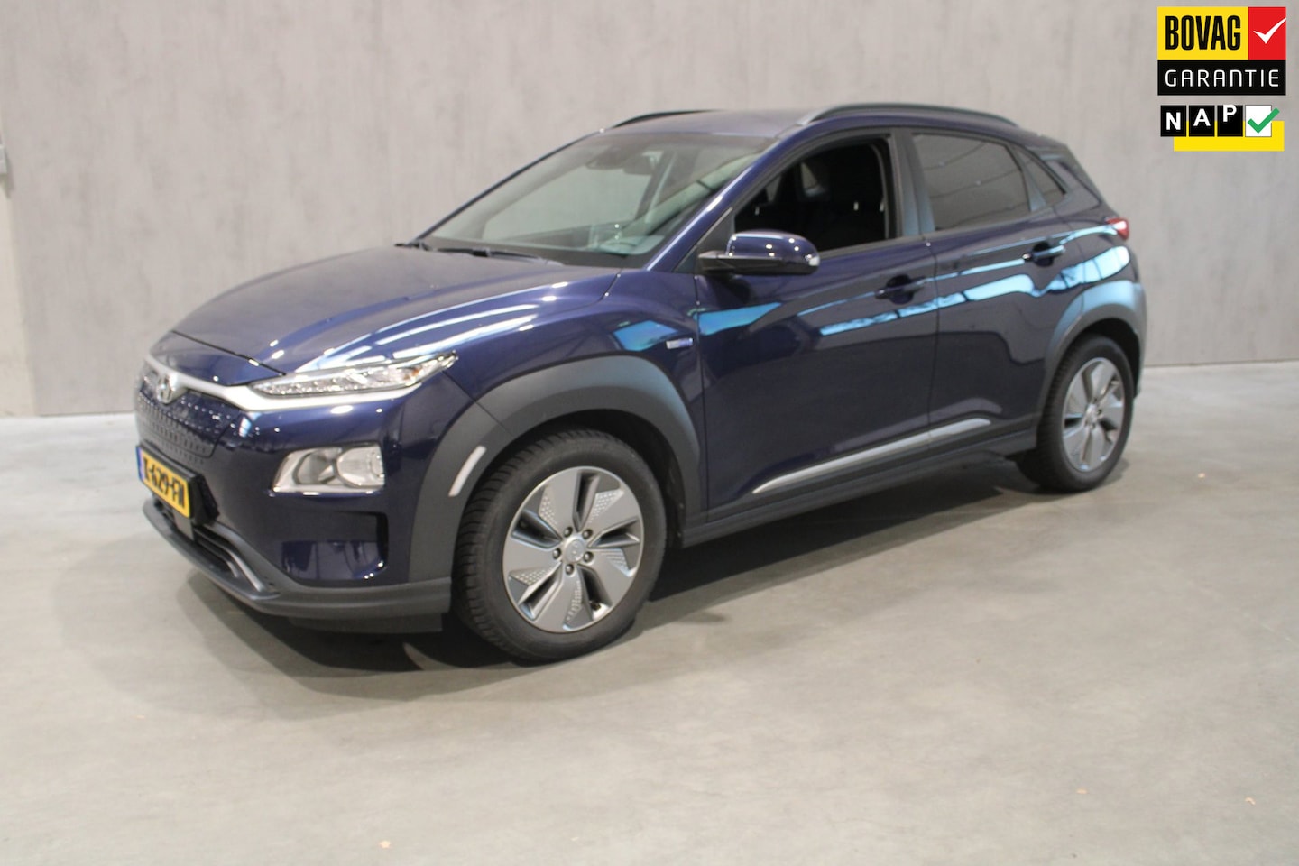 Hyundai Kona Electric - EV Fashion 64 kWh 3 fase/Camera/Head up Display/SOH 99% Prijs is rijklaar - AutoWereld.nl