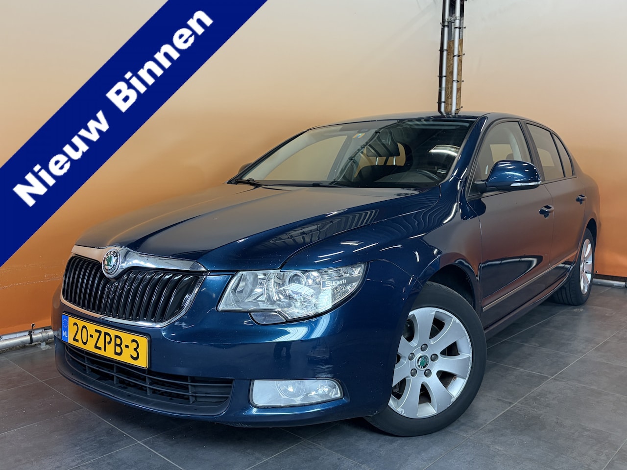 Skoda Superb - 1.4 TSI Greentech Active Business Line navi | lmv | clima - AutoWereld.nl