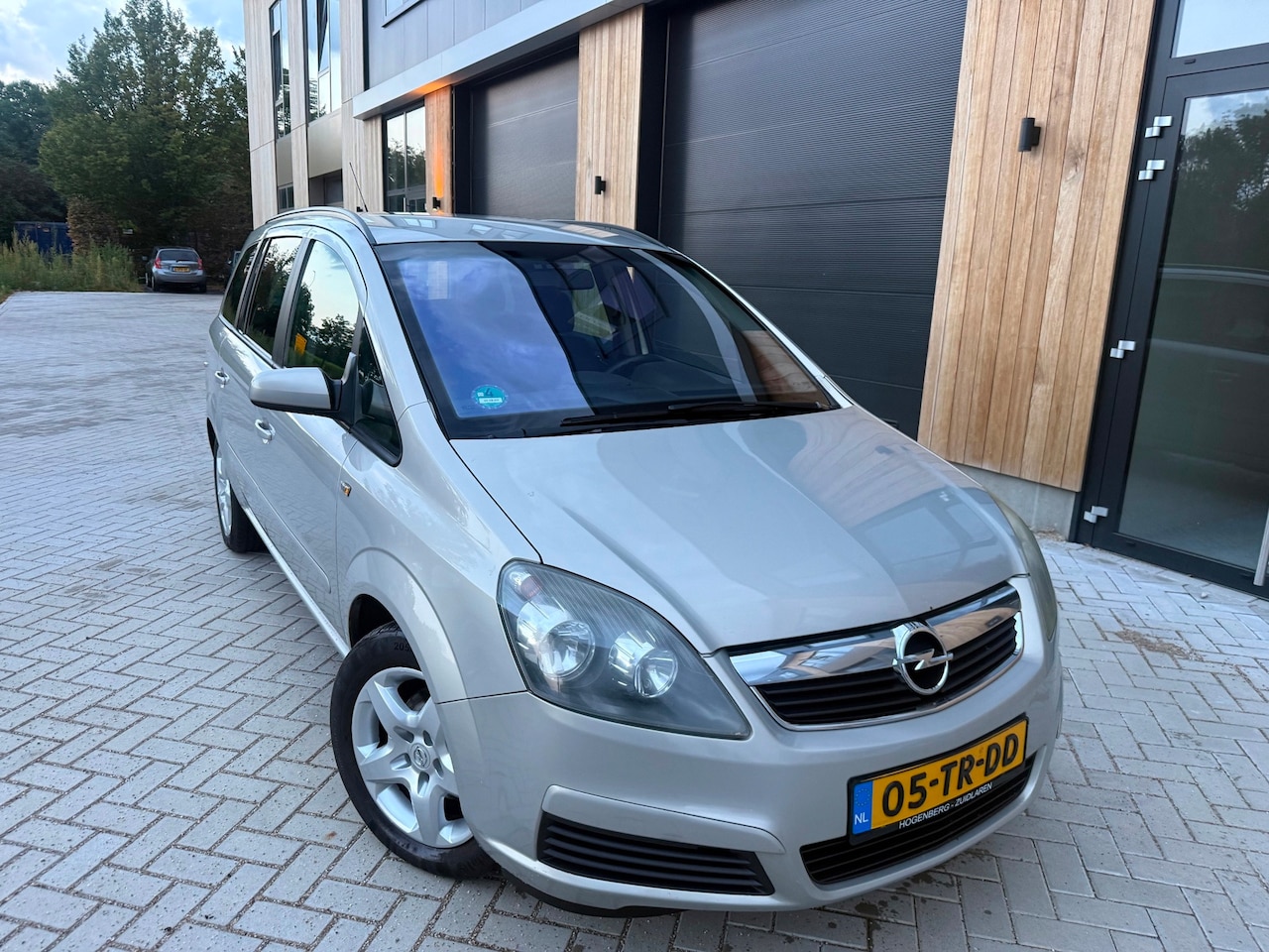 Opel Zafira - 1.6 Enjoy 77KW/105PK (bj 12-2006) 7-PERSOONS - AutoWereld.nl