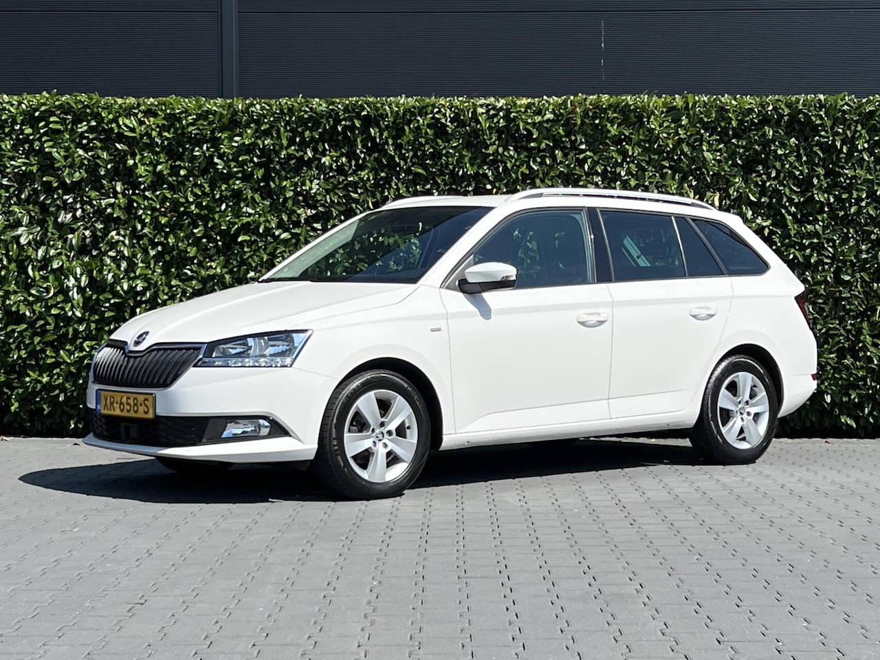 Skoda Fabia Combi - 1.0 TSI Clever 1.0 TSI Clever, NL AUTO, NAP LOGISCH, CLIMATE CONTROL, STOELVERWARMING, TREKHAAK, LICHTMET - AutoWereld.nl