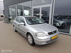 Opel Astra - 1.6 Club