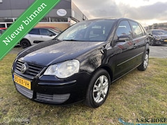 Volkswagen Polo - 1.4-16V Comfortline NAP 95DKM NAVI