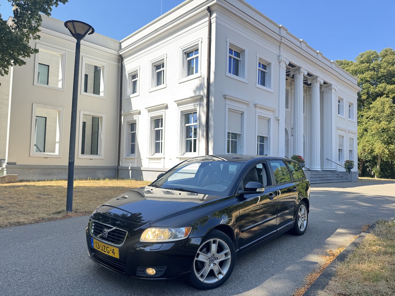 Volvo V50 - 1.6 Edition II 1.6 Edition II, VOLLEDER, FACELIFT - AutoWereld.nl