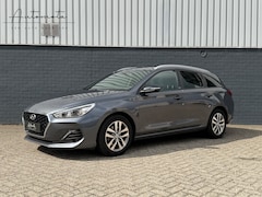 Hyundai i30 Wagon - 1.0 T-GDI Premium / Dealer Onderhouden / Carplay / Stuurverwarming / Parkeercamera / Climate / Cruise