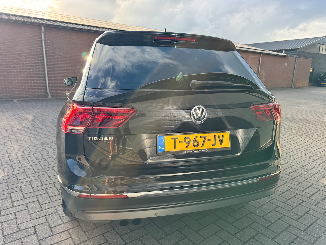 Volkswagen Tiguan - 1.4 TSI Highline VIRTUAL/PANO/LEER/TREKHAAK/CARPLAY