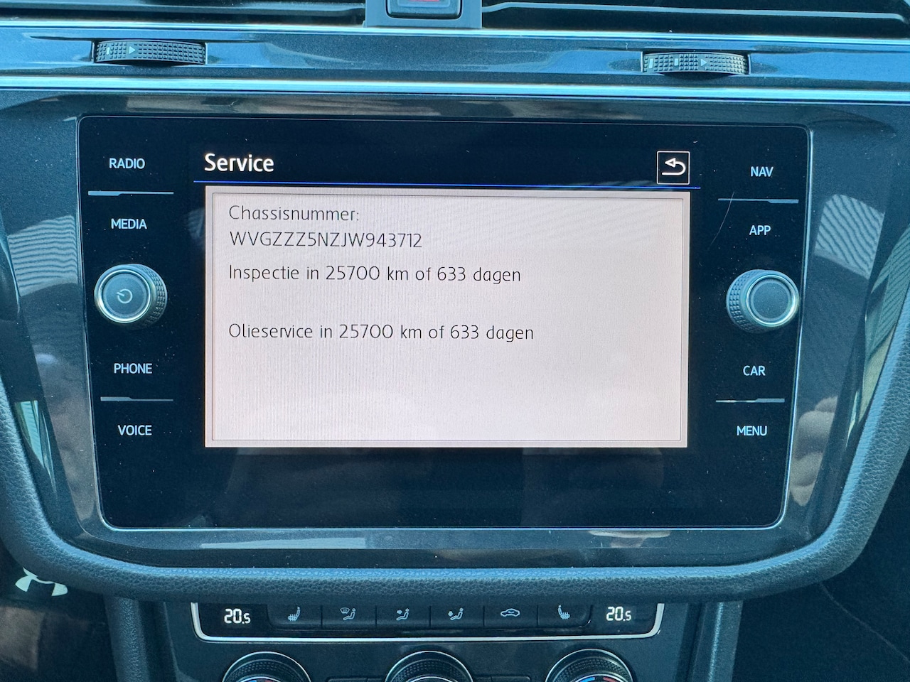 Volkswagen Tiguan - 1.4 TSI Highline VIRTUAL/PANO/LEER/TREKHAAK/CARPLAY