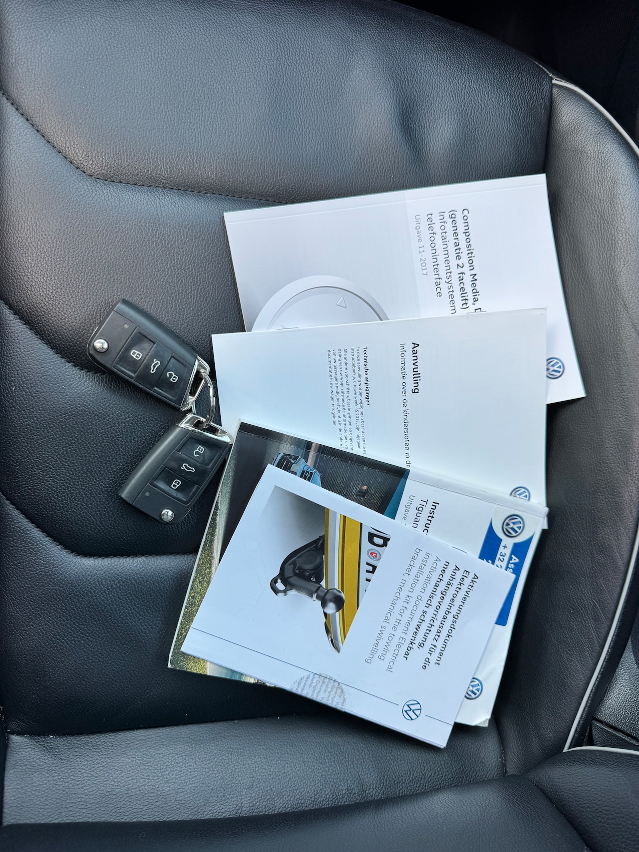 Volkswagen Tiguan - 1.4 TSI Highline VIRTUAL/PANO/LEER/TREKHAAK/CARPLAY