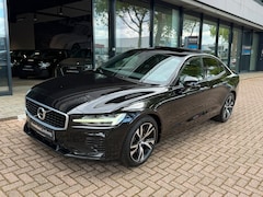 Volvo S60 - 2.0 T8 AWD Twin Engine R-Design|Pano|HUD|CarPlay|1e Eigenaar|Dealer onderhouden