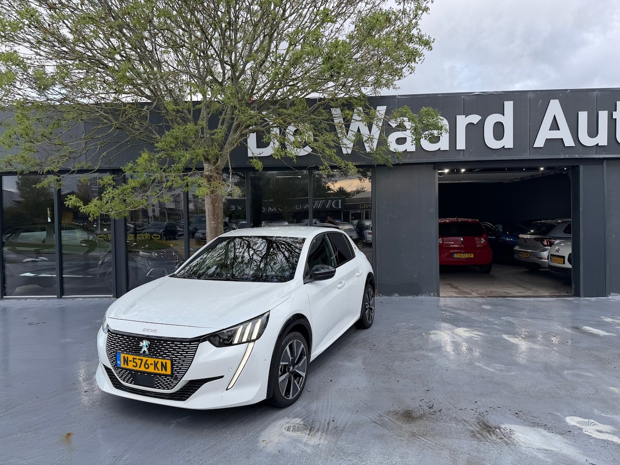 Peugeot e-208 - EV GT 350 50 kWh/automaat/NAP/Cruise/Stoelverwarming/ Rijstrookdetectie/1e eigenaar/ camer - AutoWereld.nl