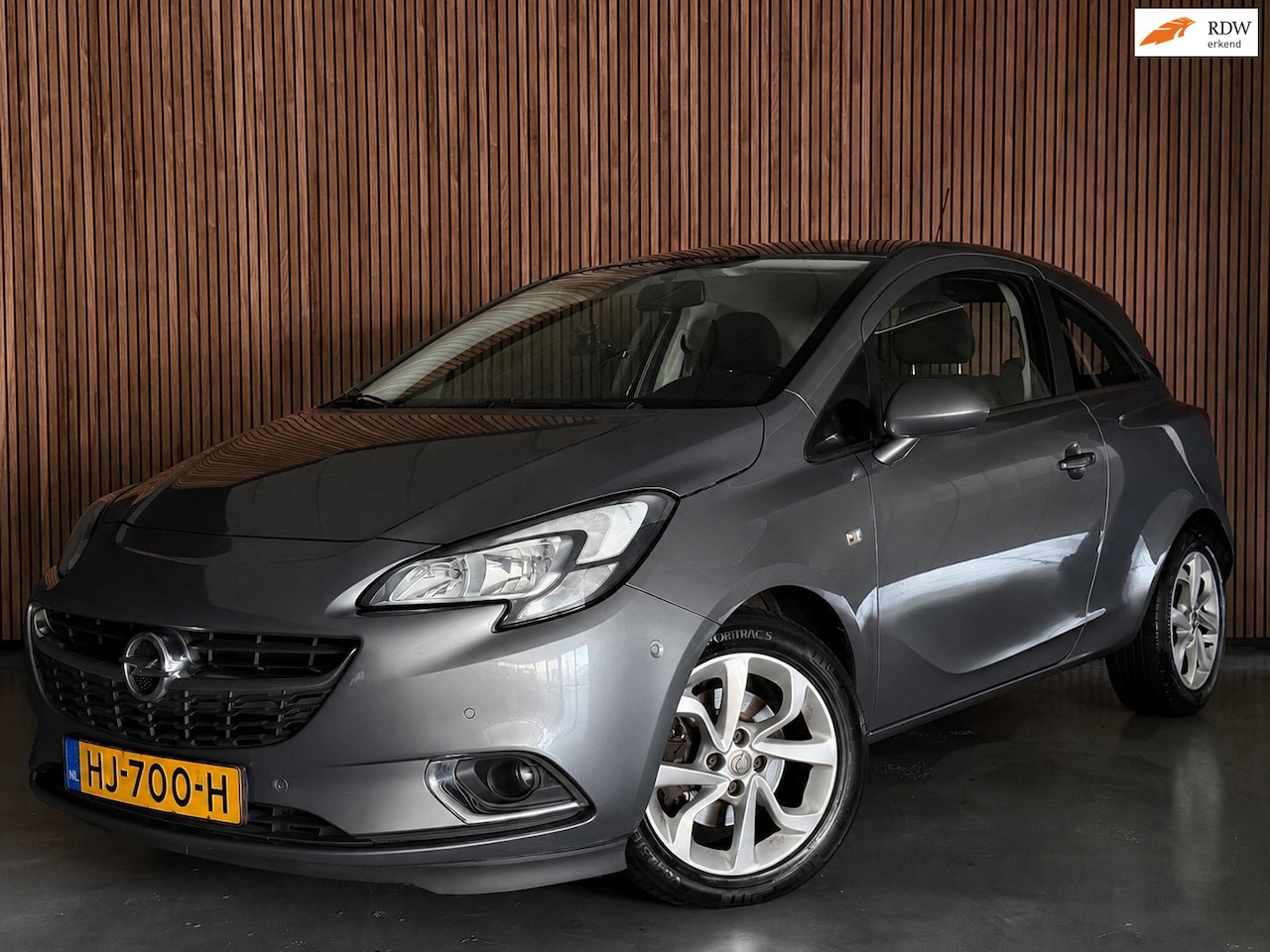 Opel Corsa - 1.3 CDTI Color Edition AUTOMAAT/DODEHOEK/CAMERA/360 PDC/CRUISE CONTROL/MULTI MEDIA/ISOFIX/ - AutoWereld.nl