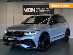 Volkswagen Tiguan - 1.5 TSI R-Line Business Black Style Pano Trekhaak Camera 20''