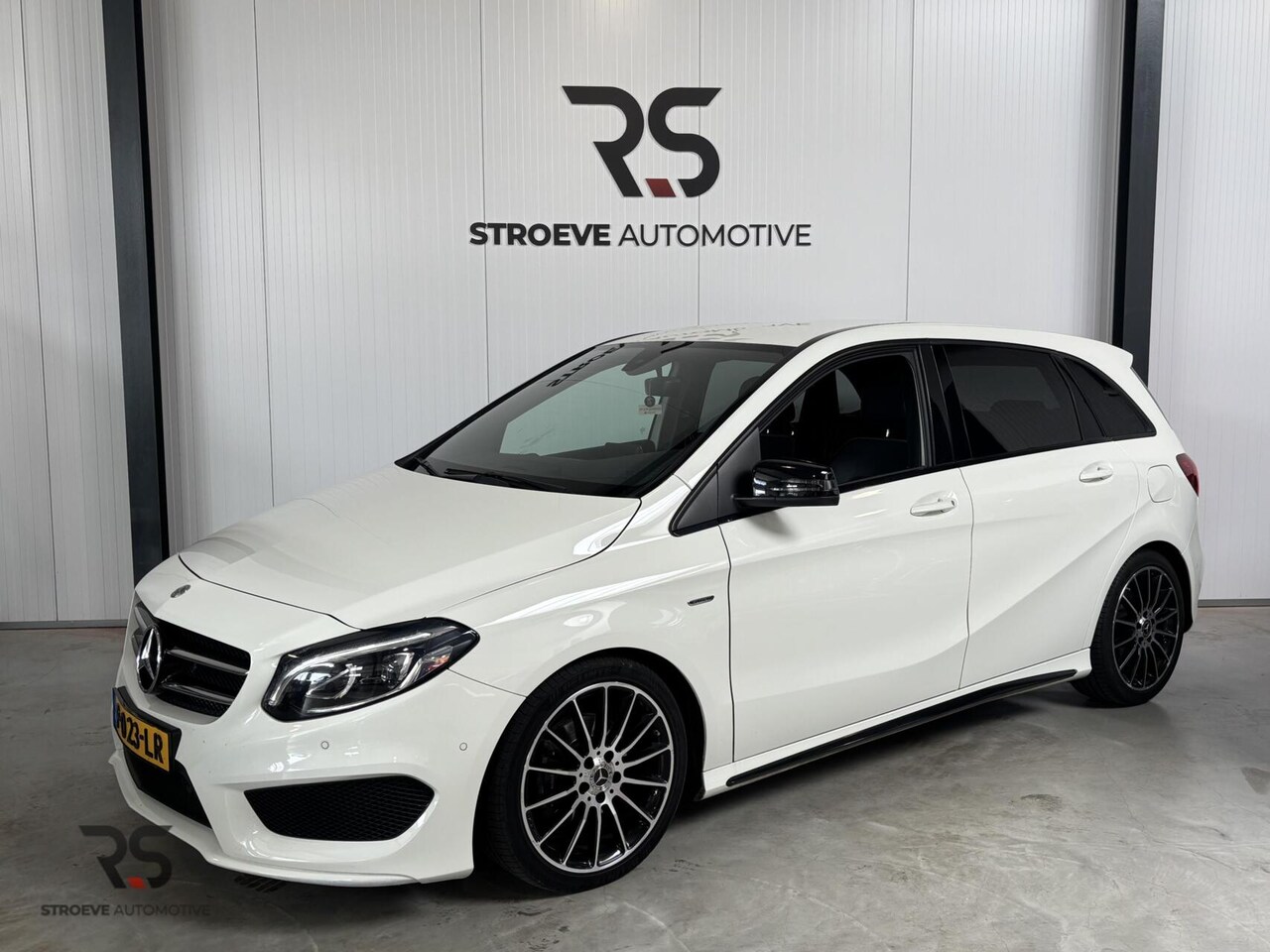 Mercedes-Benz B-klasse - 200 Prestige AMG-Line | Navi | LED | Cruise | Clima | PDC | Alcantara | Stoelverw | Trekh - AutoWereld.nl