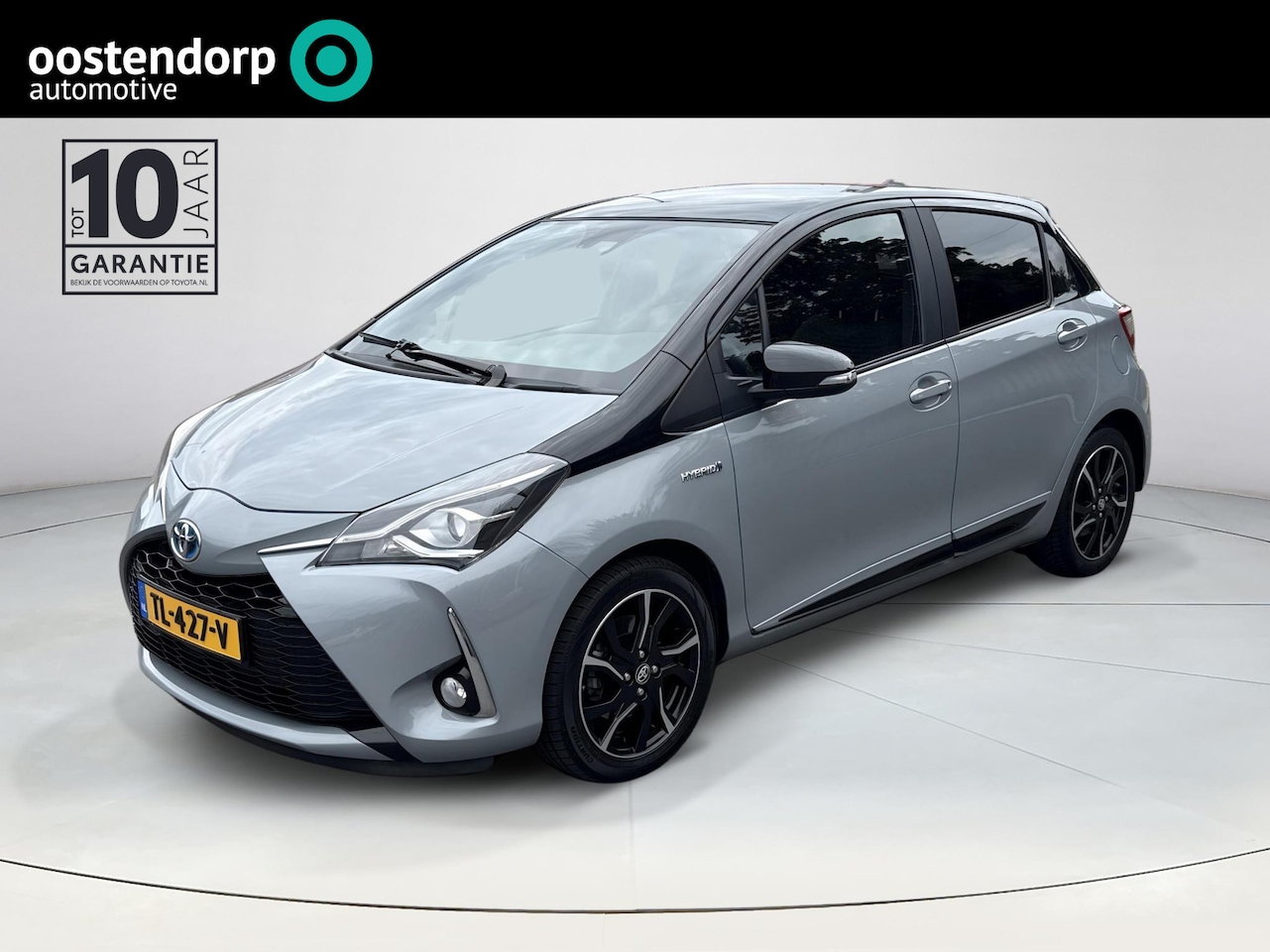 Toyota Yaris - 1.5 Hybrid Bi-Tone Plus | Panoramadak | Achteruitrijcamera | - AutoWereld.nl