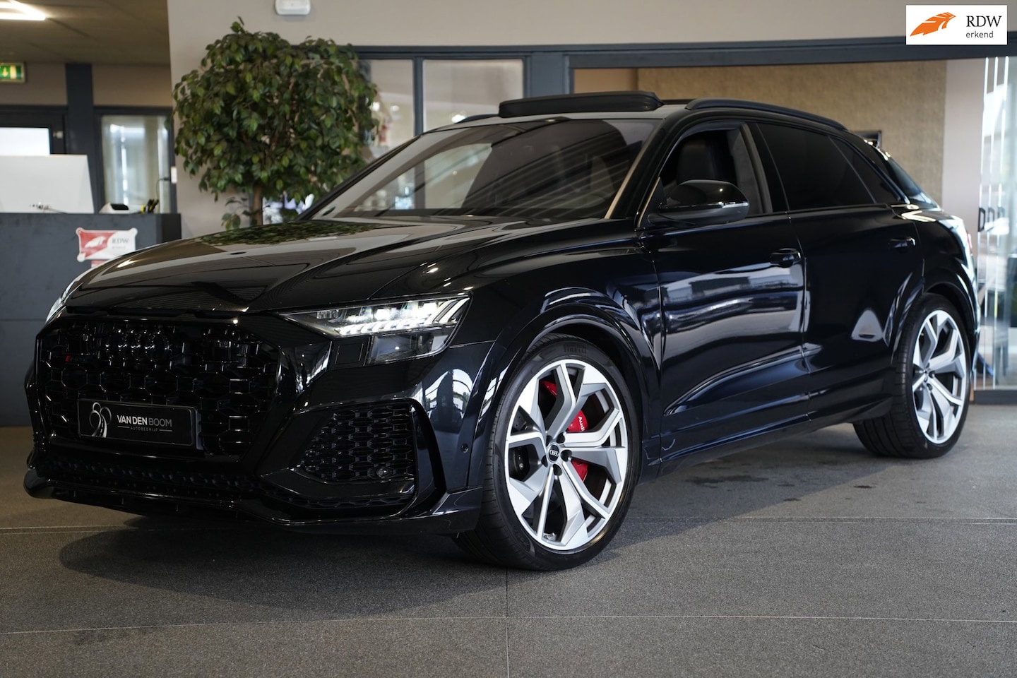 Audi RSQ8 - 4.0 TFSI RS Q8 quattro Pano Ceramic Leder B&O 360Cam Softclose Alcantara Roof Trekhaak - AutoWereld.nl