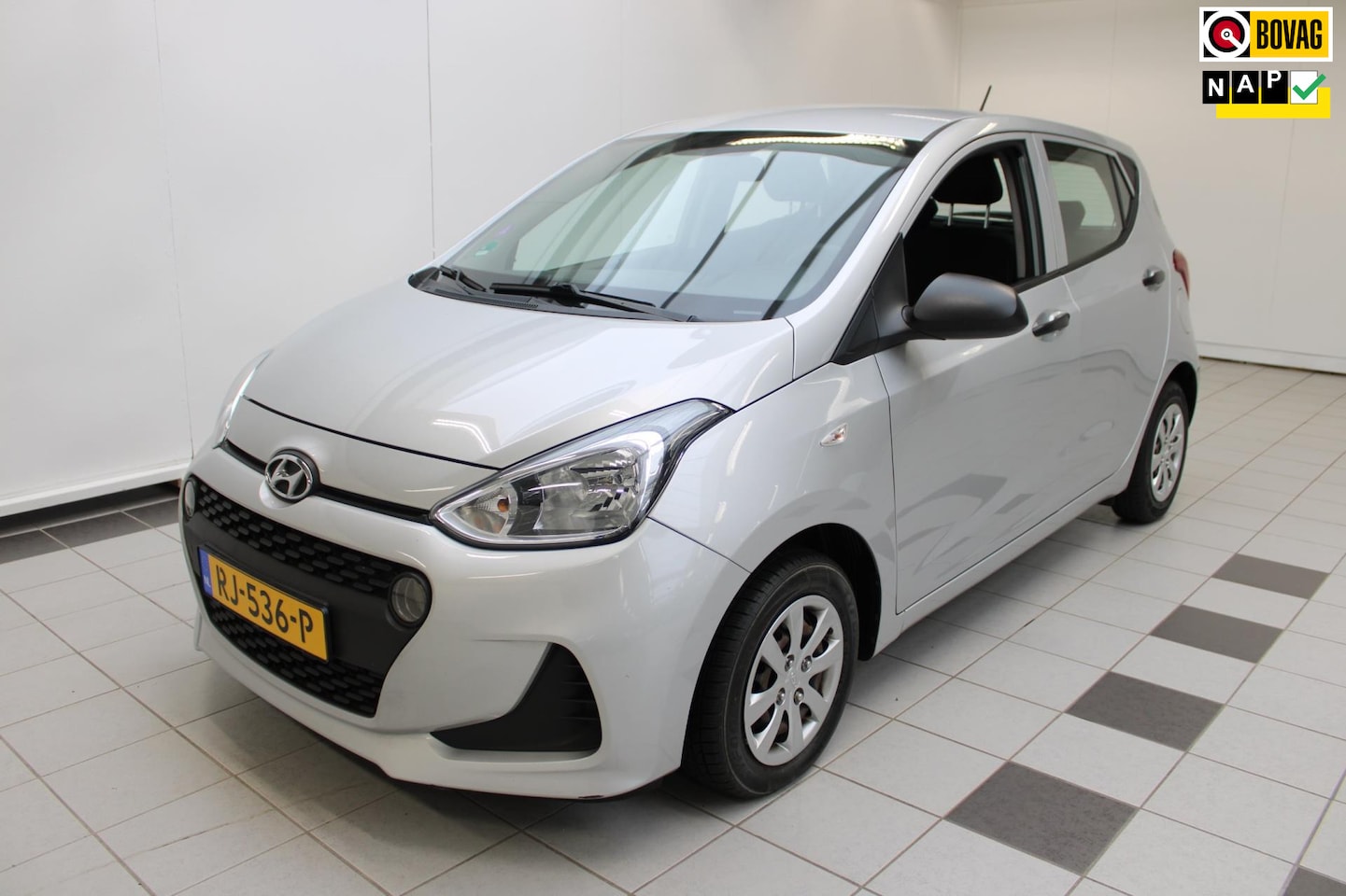 Hyundai i10 - 1.0i i-Motion - Airco en NAP - AutoWereld.nl