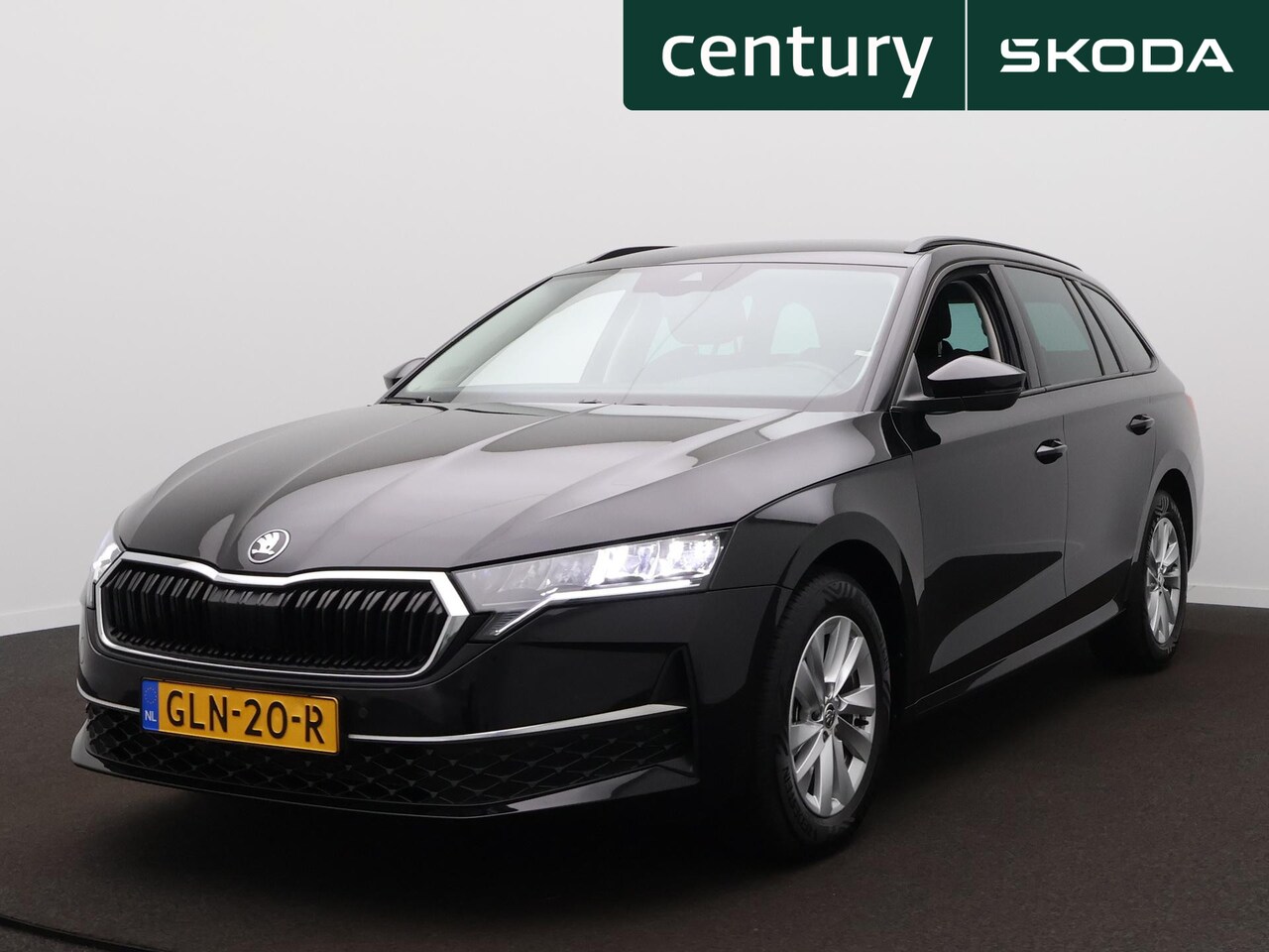Skoda Octavia Combi - 1.5 TSI Business Edition | PDC | Led | Zwenkbare trekhaak | ACC | - AutoWereld.nl