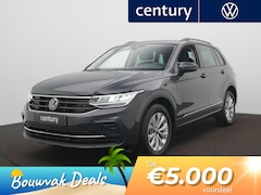 Volkswagen Tiguan - 1.4 TSI eHybrid Life DSG / App-Connect / Parkeersensoren / Side assist