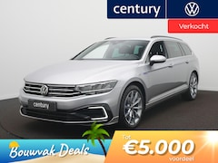 Volkswagen Passat - 1.4 TSI PHEV GTE Business Lederen bekleding - Trekhaak - Navigatie - Stoelverwarming - Hea