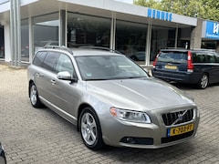 Volvo V70 - 2.5FT Momentum LPG Keyless Xenon