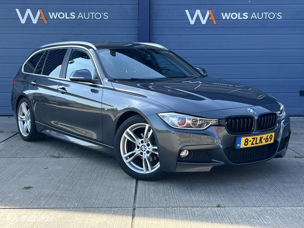 BMW 3-serie Touring - 320i Executive / M-SPORT / NL-AUTO / GROOT NAVI! - AutoWereld.nl