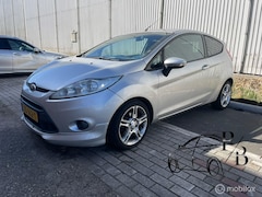 Ford Fiesta - 1.4 Trend NIEUWE APK INRUILKOOPJE