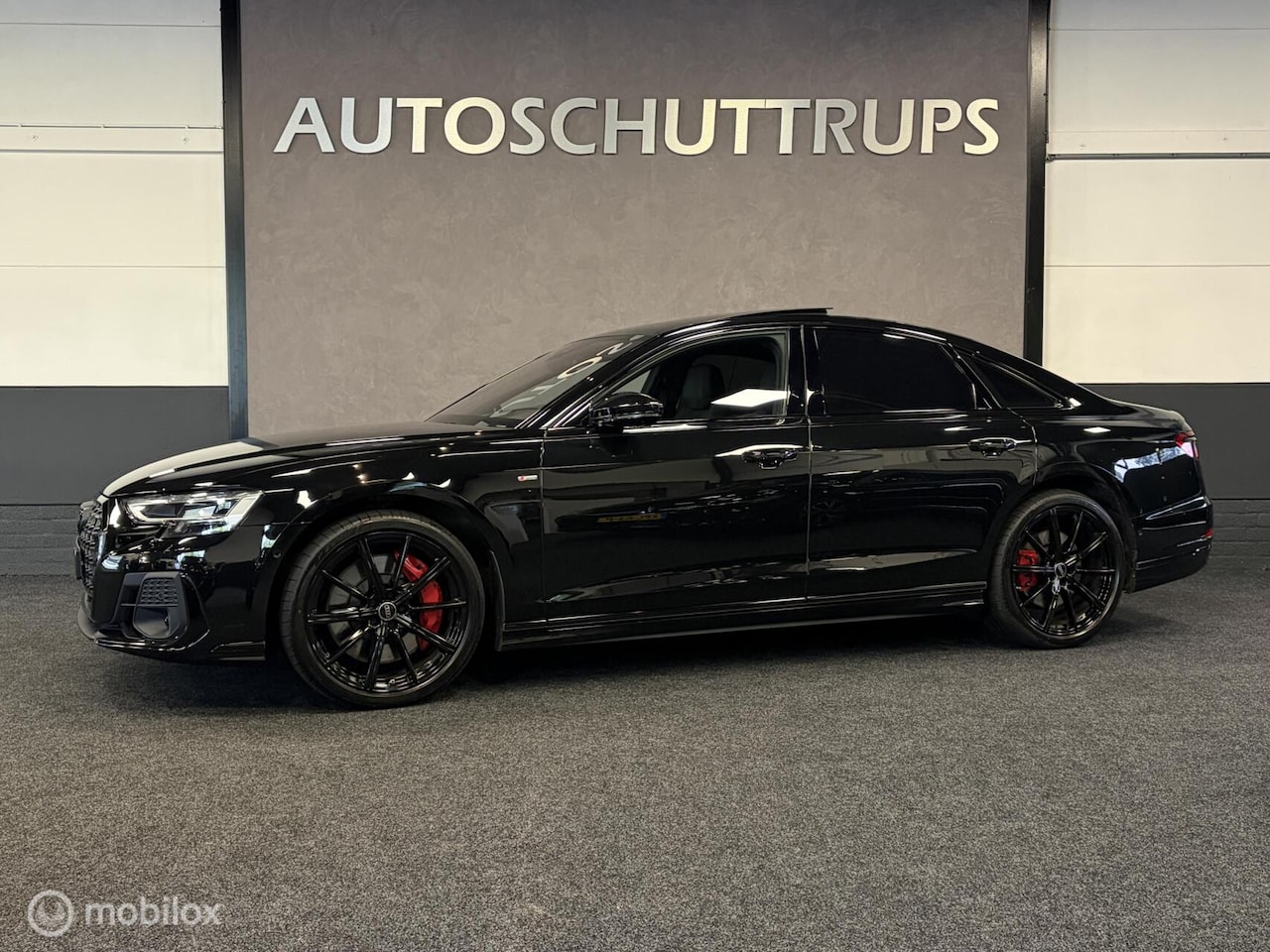 Audi A8 - 60 TFSI S-LINE V8 460 PK 4WS / BLACK OPTIC+ / MATRIX / BOWERS & WILKINS / 21" / PANO / VAL - AutoWereld.nl