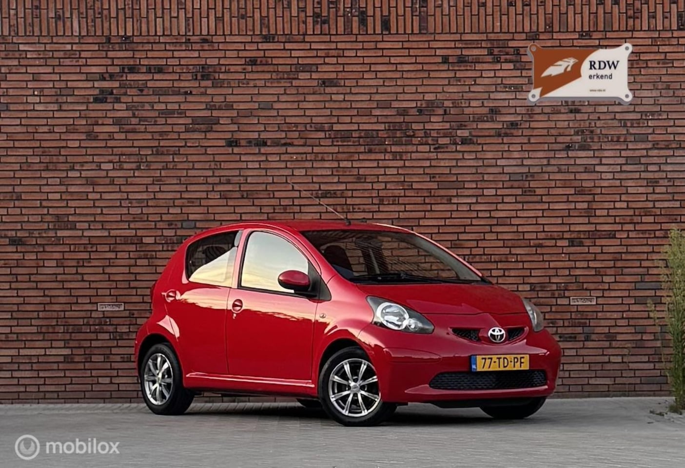 Toyota Aygo - 1.0-12V,NEW APK, elektrische ramen - AutoWereld.nl