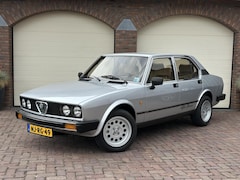 Alfa Romeo Alfetta - 2.0 Quadrifoglio Oro Compleet gerestaureerd