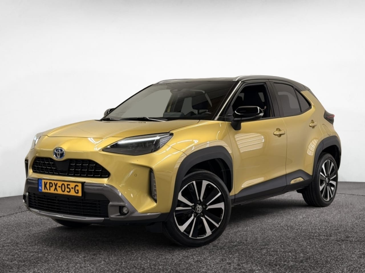 Toyota Yaris Cross - 1.5 Hybrid Launch Edition| JBL |HUD| AWD| STOELVERW+STUUR - AutoWereld.nl