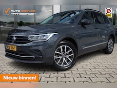 Volkswagen Tiguan - 1.4 TSI eHybrid Life | ACC | Camera | Winter Pakket |