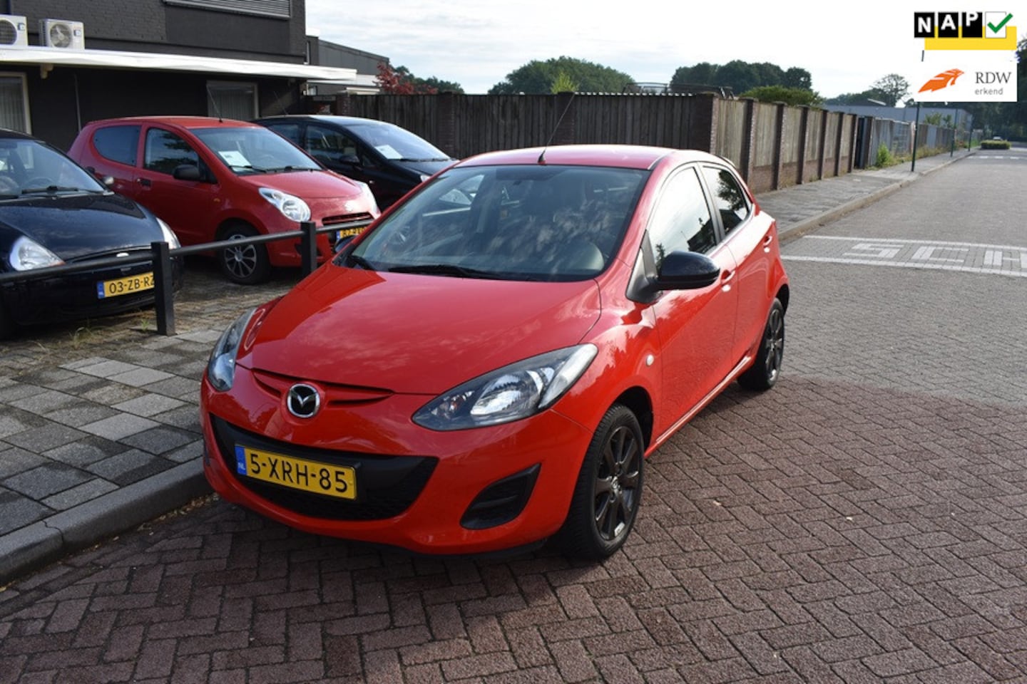 Mazda 2 - 1.3 Color Edition Airco - AutoWereld.nl