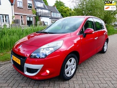 Renault Scénic - 1.4 TCE 131pk Clima Cruise Navi PDC Trekhaak 1300kg