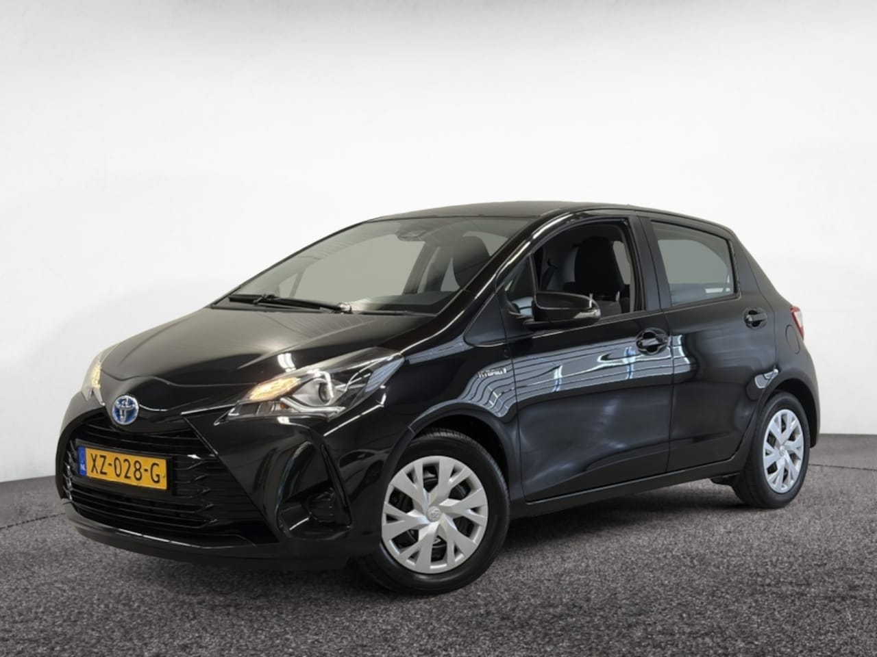 Toyota Yaris - 1.5 Hybrid Active 1.5 Hybrid Active - AutoWereld.nl