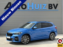 BMW X1 - xDrive25e M Sport Head Up ACC Head-Up Display Achteruitrijcamera Carplay 19 Inch SOH 88%