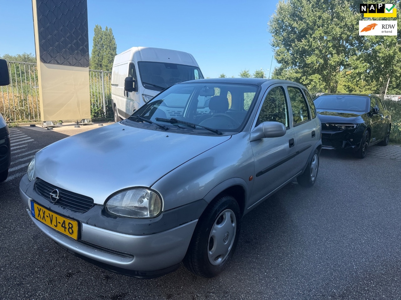 Opel Corsa - 1.2i-16V 5 drs Automaat - AutoWereld.nl