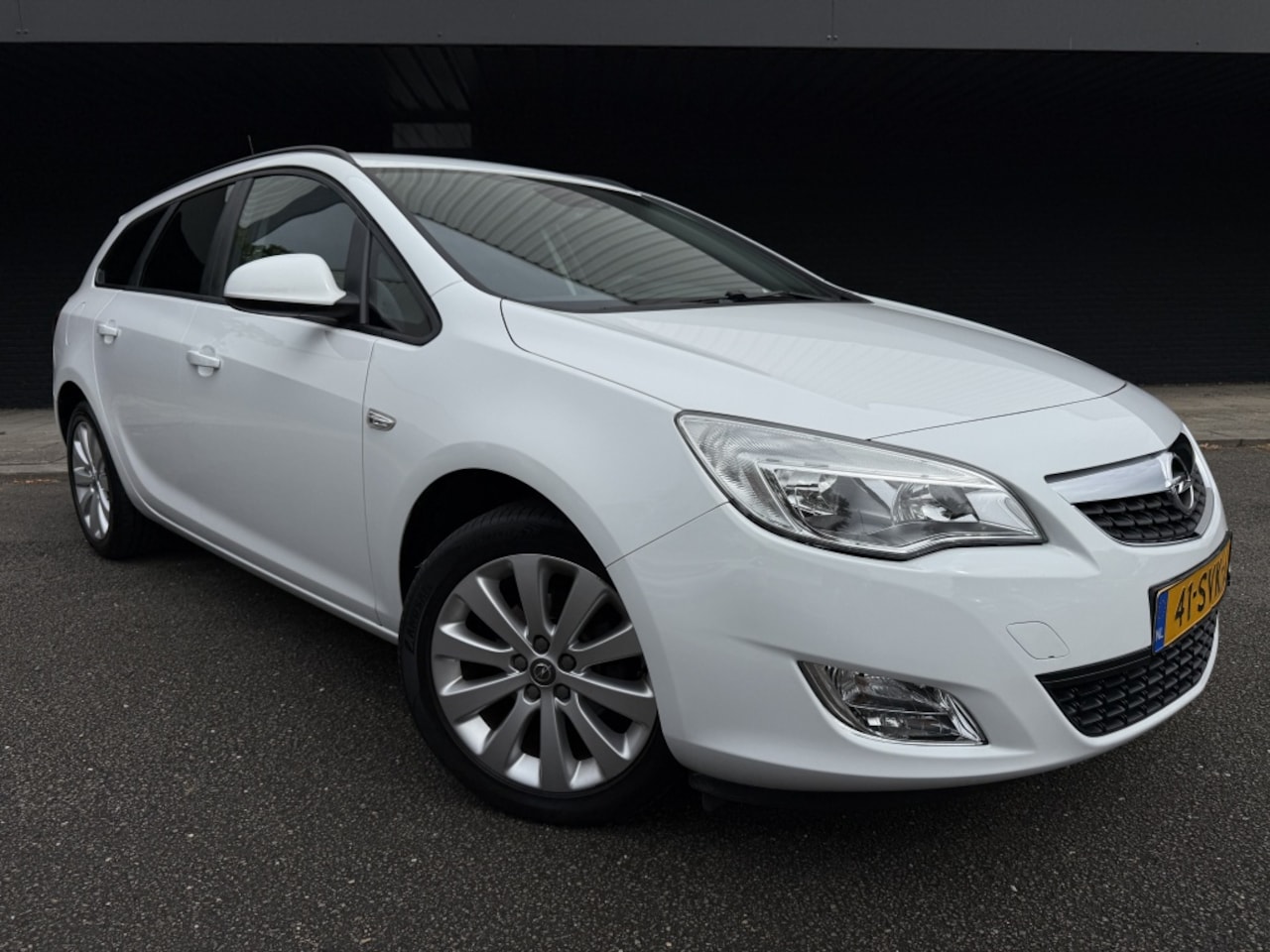 Opel Astra Sports Tourer - 1.4 Turbo Edition 1.4 Turbo Edition - AutoWereld.nl